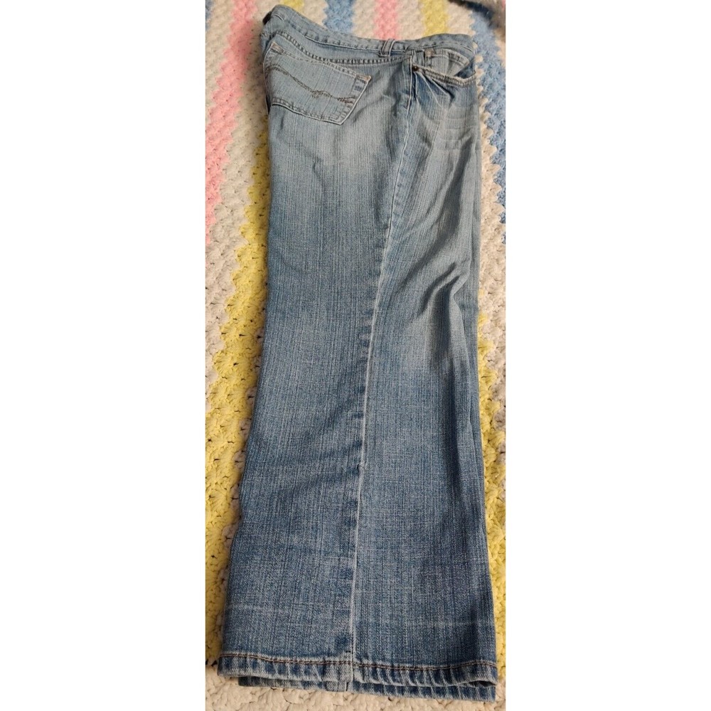 Jordache Blue Jeans light wash 15/16 mid-rise Straight Leg 36" waist 27" inseam